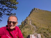 31 Finalmente, raggiunta la selletta tra cima e anicima, splende il sole ! 